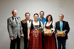 Bild von Links: Peter Sopp, Klaus Dietrich, Sabine Baumeister, Thomas Bernard, Elke Janousch und Dieter Born